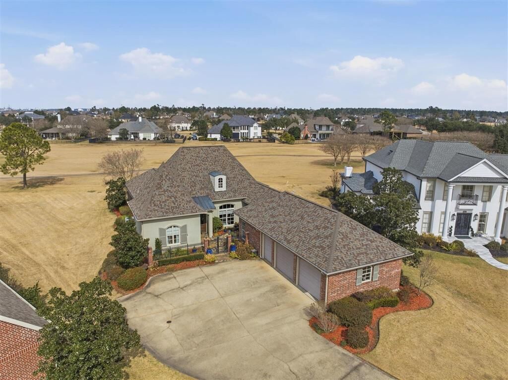 Property Photo:  6420 Sweetleaf Court  LA 70605 