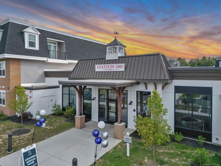 Property Photo: 280 Salmon Brook Street 7206 CT 06035