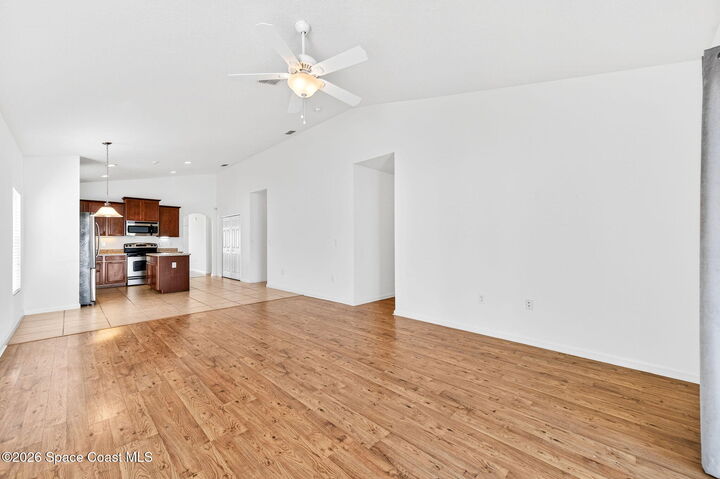 Property Photo:  482 Hollow Glen Drive  FL 32780 