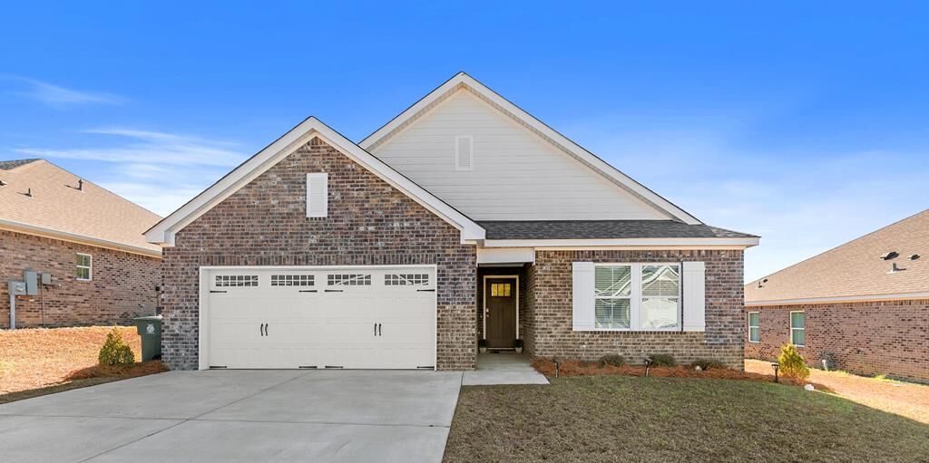 Property Photo:  629 Ridgeland Road  AL 36301 