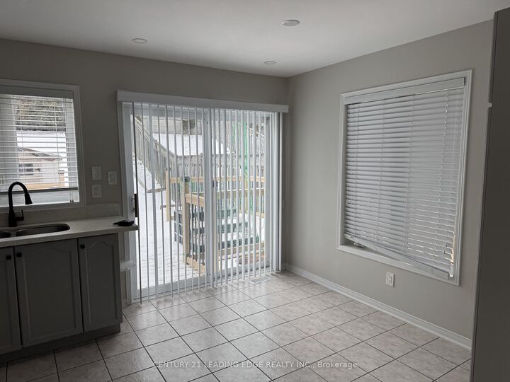 Property Photo:  7610 Black Walnut Trail  ON L5N 8A7 