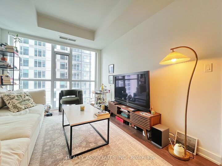 Property Photo: 50 Ordnance Street 2204 ON M6K 0C9