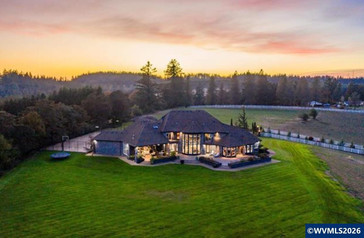 Property Photo:  2554 Cole Rd  OR 97306 