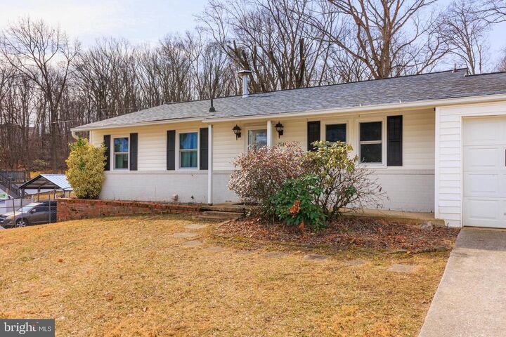 Property Photo:  7511 Montevideo Court  MD 20794 