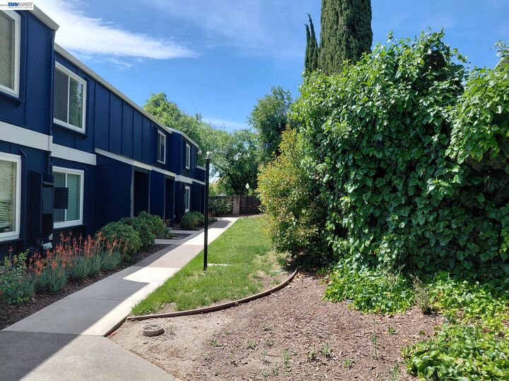 Property Photo:  9 El Capitan Ln  CA 94509 