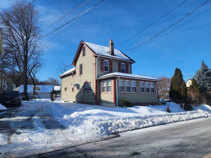 Property Photo:  7 Lindsley Rd  NJ 07424 