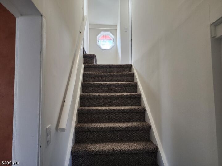 Property Photo: 7 Lindsley Rd NJ 07424