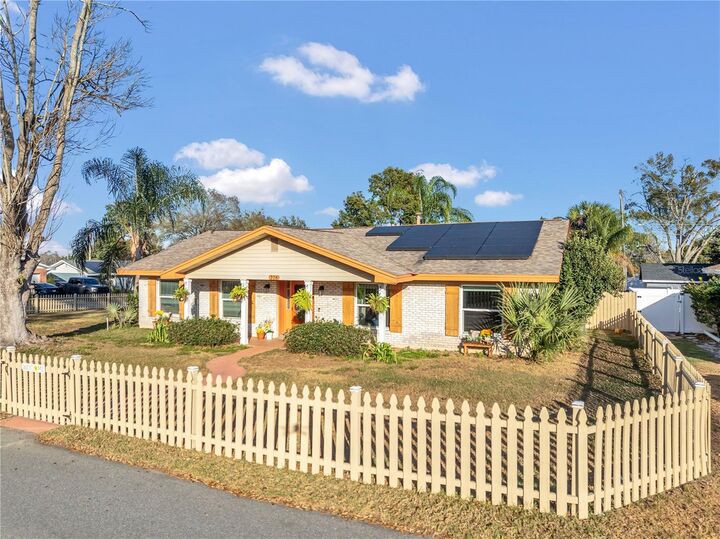 Property Photo:  216 Shelley Drive  FL 33884 