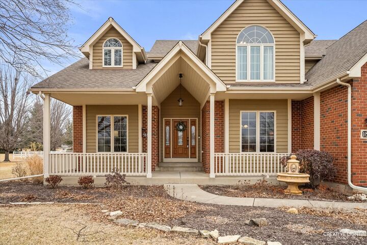 Property Photo:  1813 Winchester Court  IL 60543 