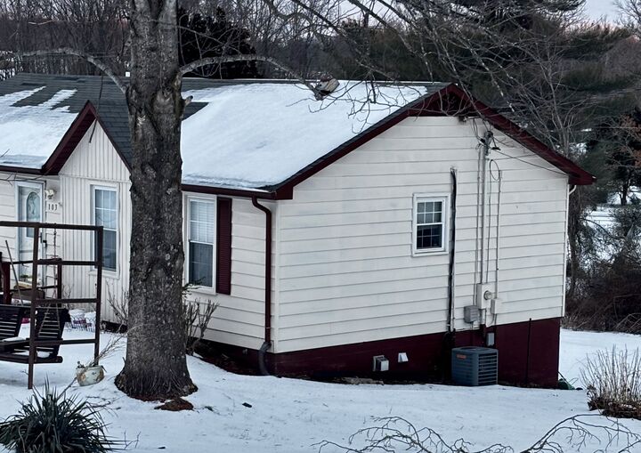 Property Photo:  103 Batey Cir  TN 37055 