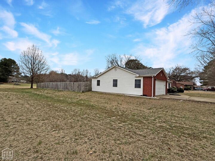 Property Photo: 1013 Peggy Drive AR 72405
