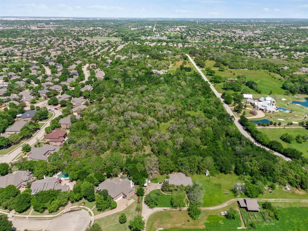 Property Photo:  8801 Indian Knoll Trail  TX 76248 