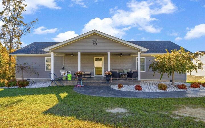 Property Photo:  6153 N US Hwy 25  KY 40729 