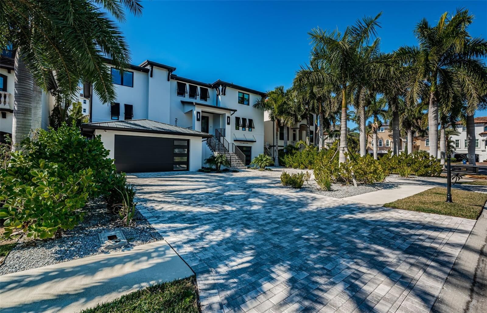 Property Photo:  218 Sydney Lane  FL 33708 