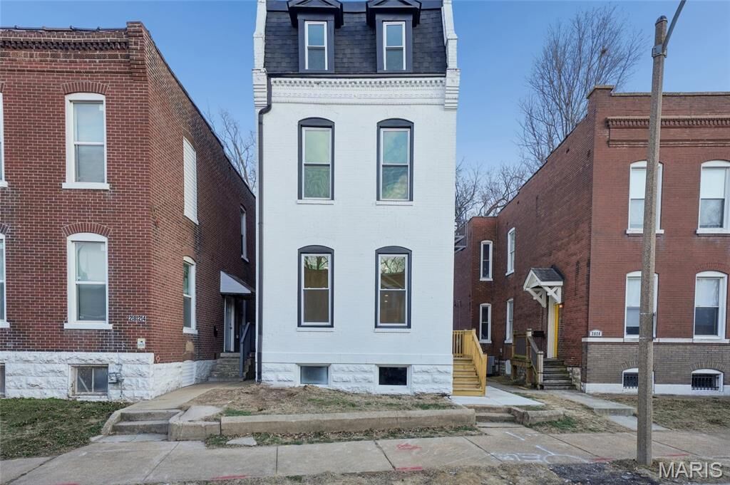 Property Photo:  2826 Texas Avenue  MO 63118 