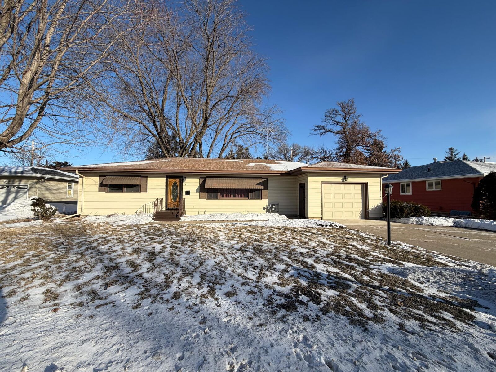 Property Photo: 307 Richway Drive E MN 56007
