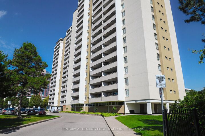 Property Photo:  2550 Pharmacy Avenue 1206  ON M1W 1H9 