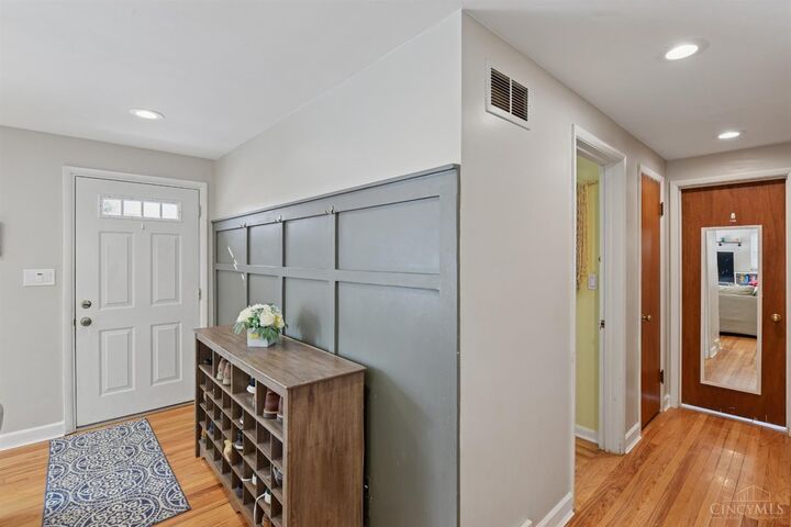 Property Photo:  6802 Whitehall Avenue  OH 45230 