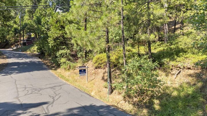 Property Photo:  25352 Rebekah Road  CA 95346 