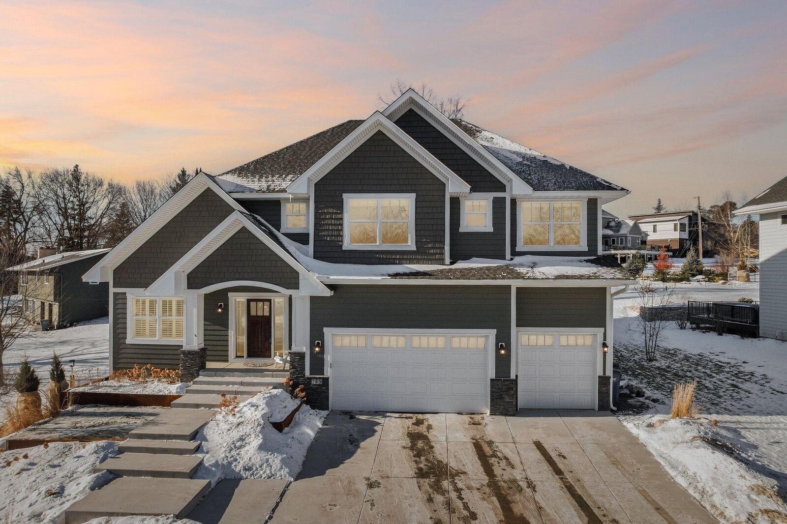 Property Photo: 145 Cutacross Road MN 55422