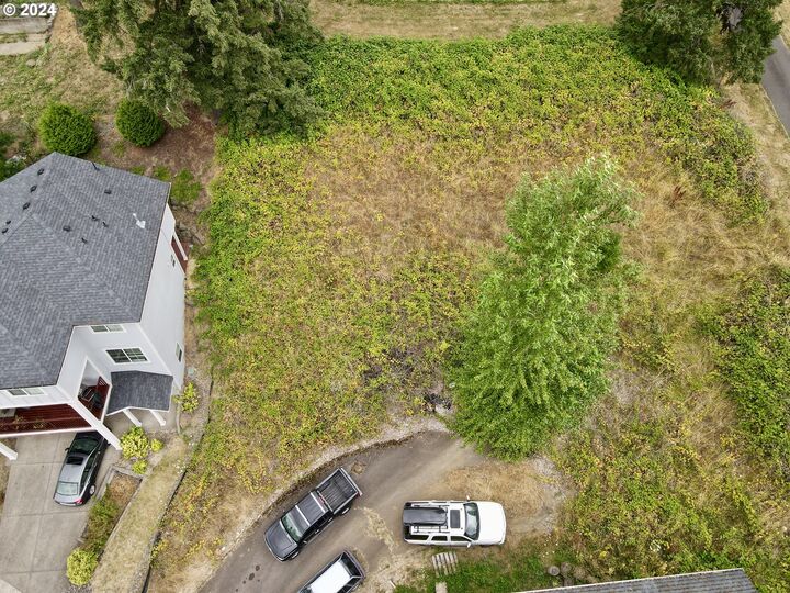 Property Photo:  14139 SE Insley St  OR 97236 