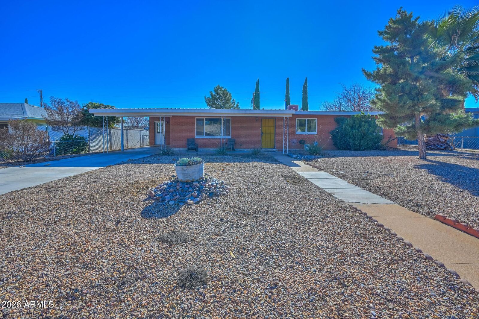 Property Photo:  100 E Freihage Drive  AZ 85635 