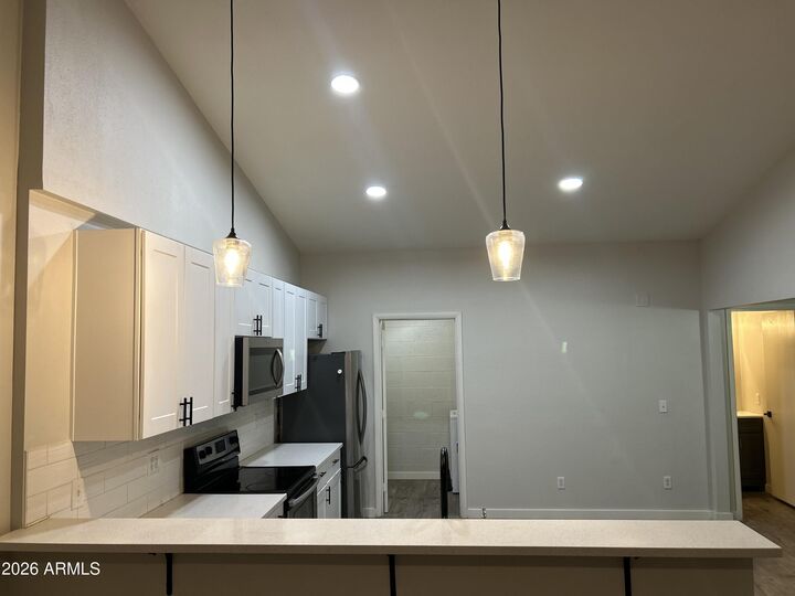 Property Photo:  727 S Hartford Street 198  AZ 85225 