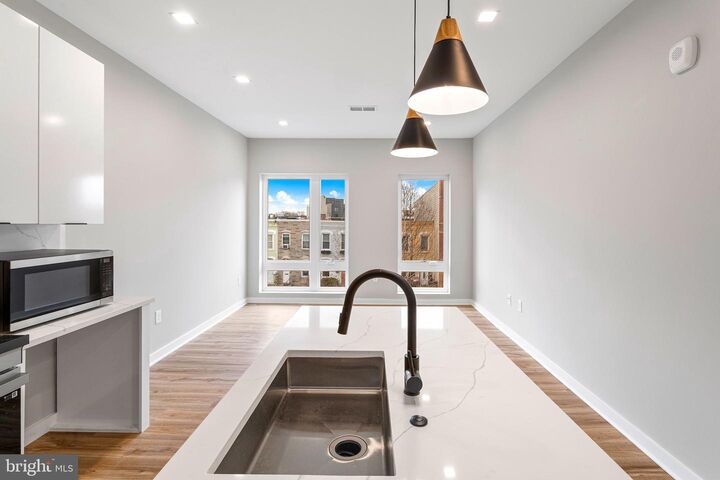 Property Photo:  1358 Florida Avenue NE 401  DC 20002 