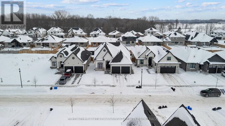 Property Photo: 160 Foxborough Place ON N0M 2P0