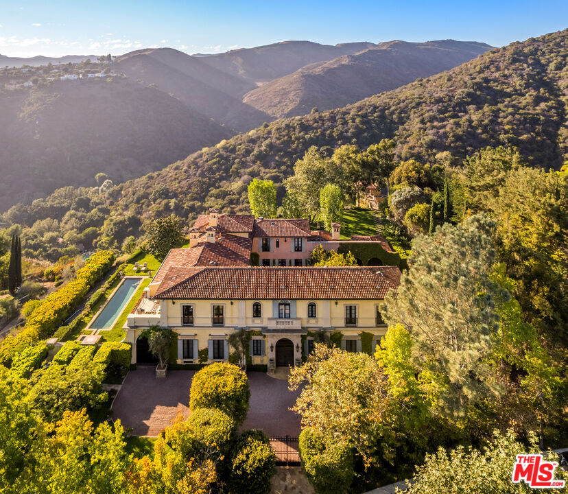 Property Photo: 12721 Chalon Rd CA 90049