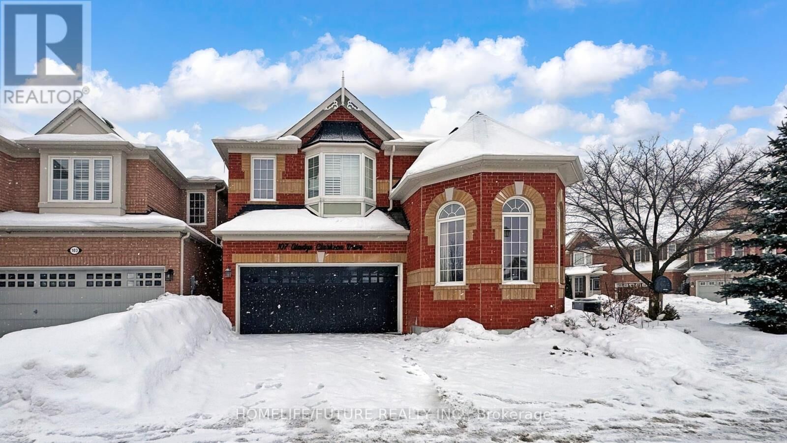 Property Photo: 107 Gladys Clarkson Drive ON L4A 0R3