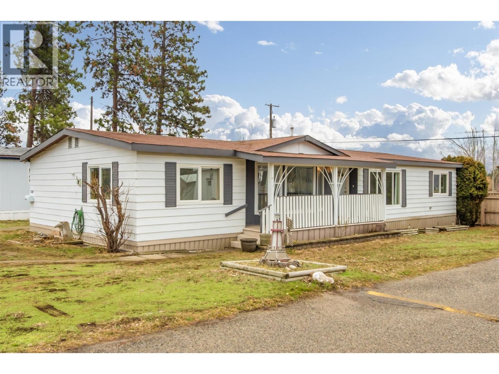 Property Photo: 1880 Old Boucherie Road 148 BC V4T 1Z3