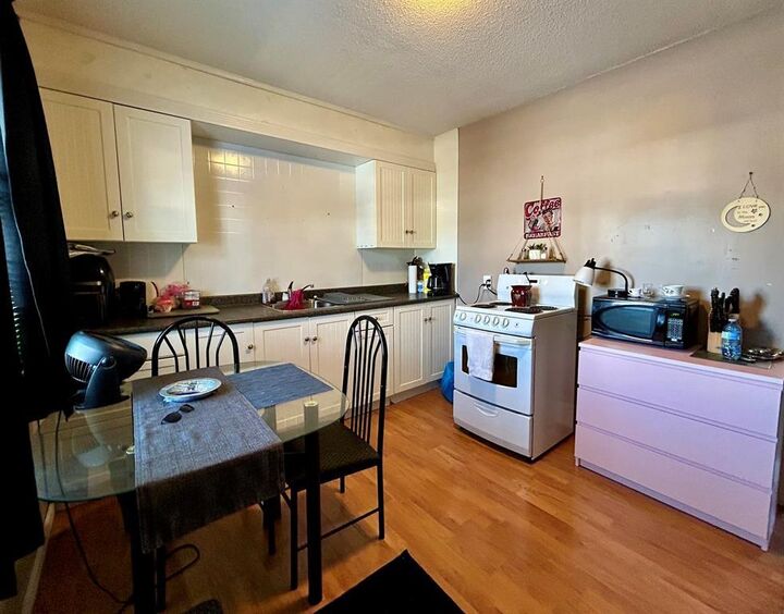 Property Photo:  481483 Main Street  MB R1A 2E9 