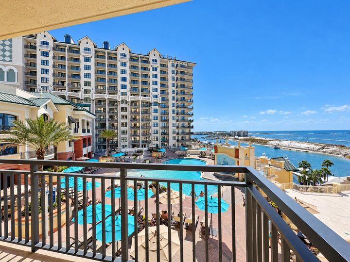 Property Photo:  10 Harbor Boulevard W324  FL 32541 