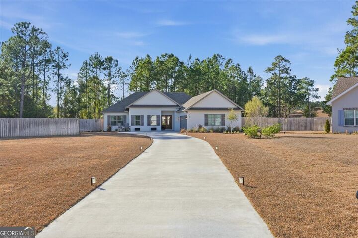 Property Photo:  165 Silver Bluff Circle  GA 31523 