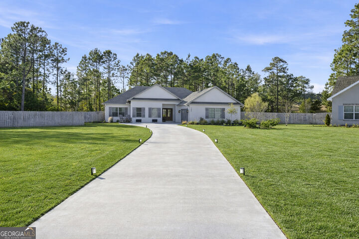 Property Photo:  165 Silver Bluff Circle  GA 31523 