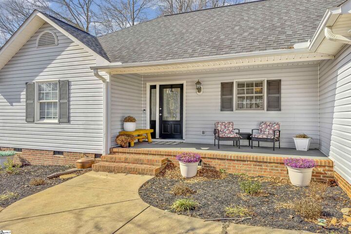 Property Photo:  120 Monique Lane  SC 29388 