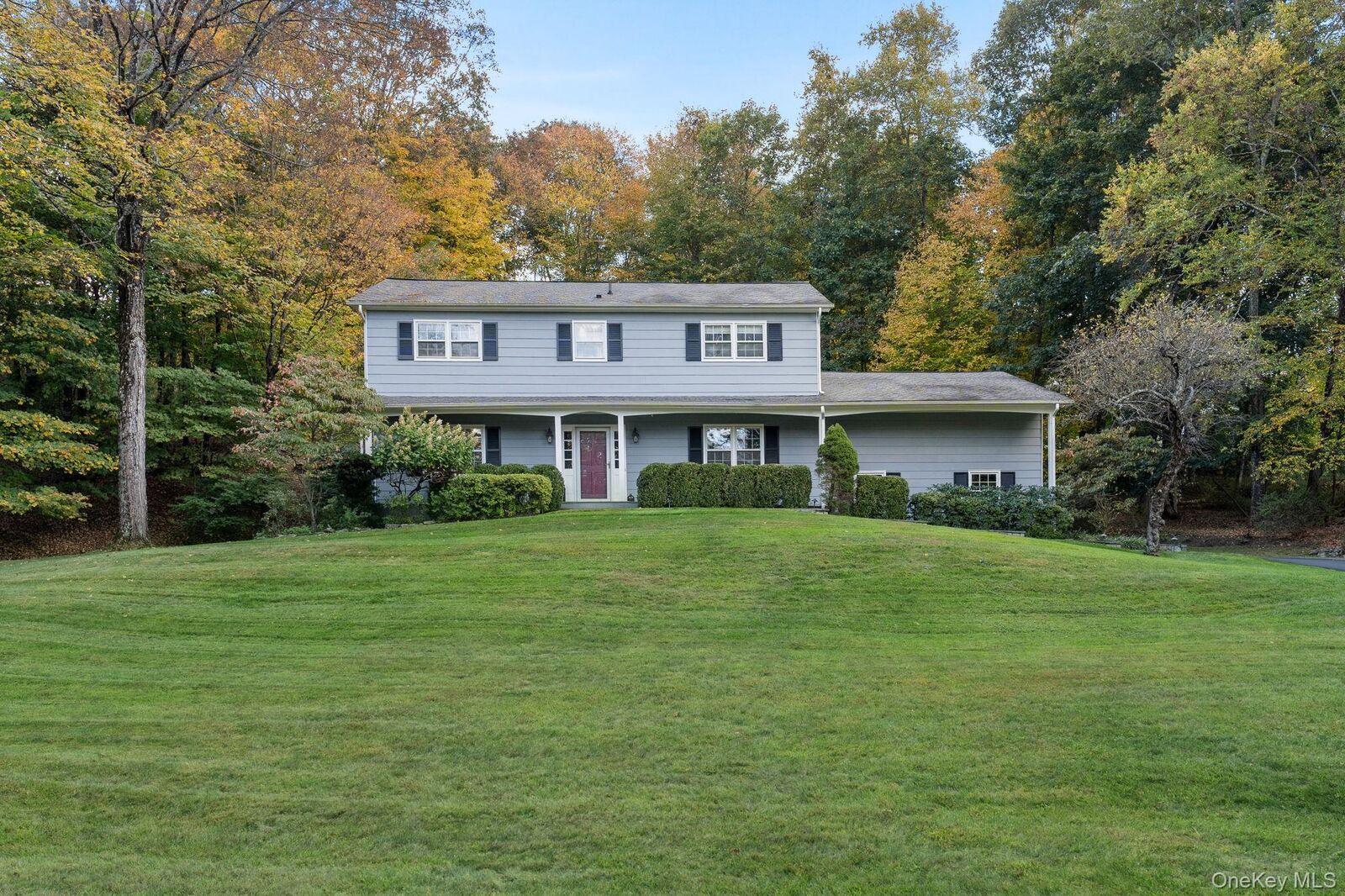 Property Photo:  9 Whitlaw Lane  NY 10514 
