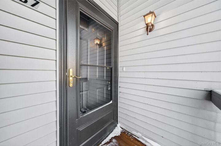 Property Photo:  37 Aldo Court  NY 10950 