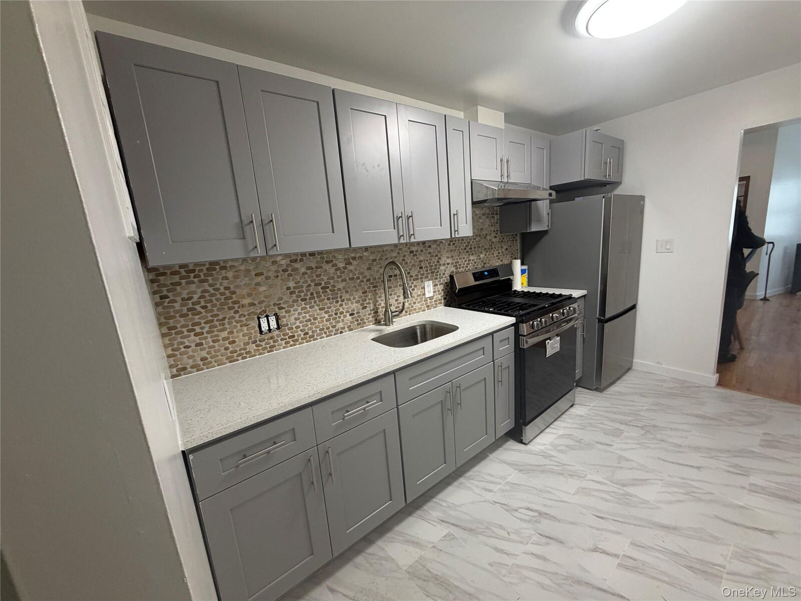 Property Photo:  726 Jersey Avenue 3  NY 10925 