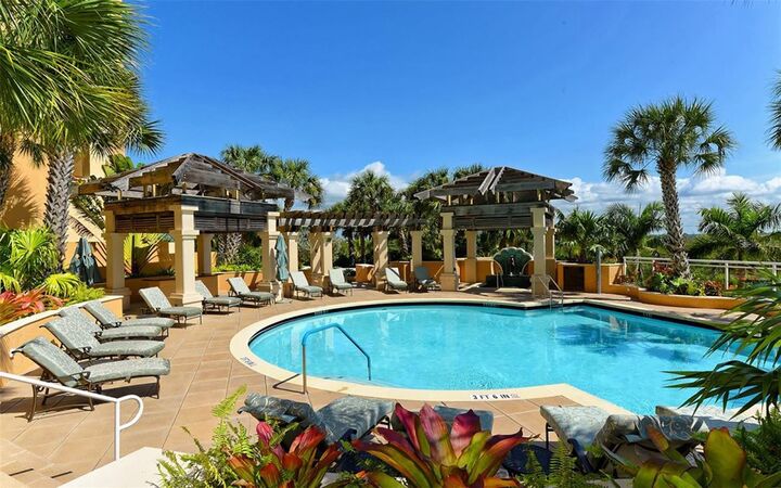 Property Photo: 1300 Benjamin Franklin Drive 809 FL 34236