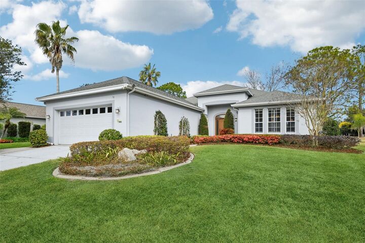 Property Photo:  8013 Pine Hollow Drive  FL 32757 