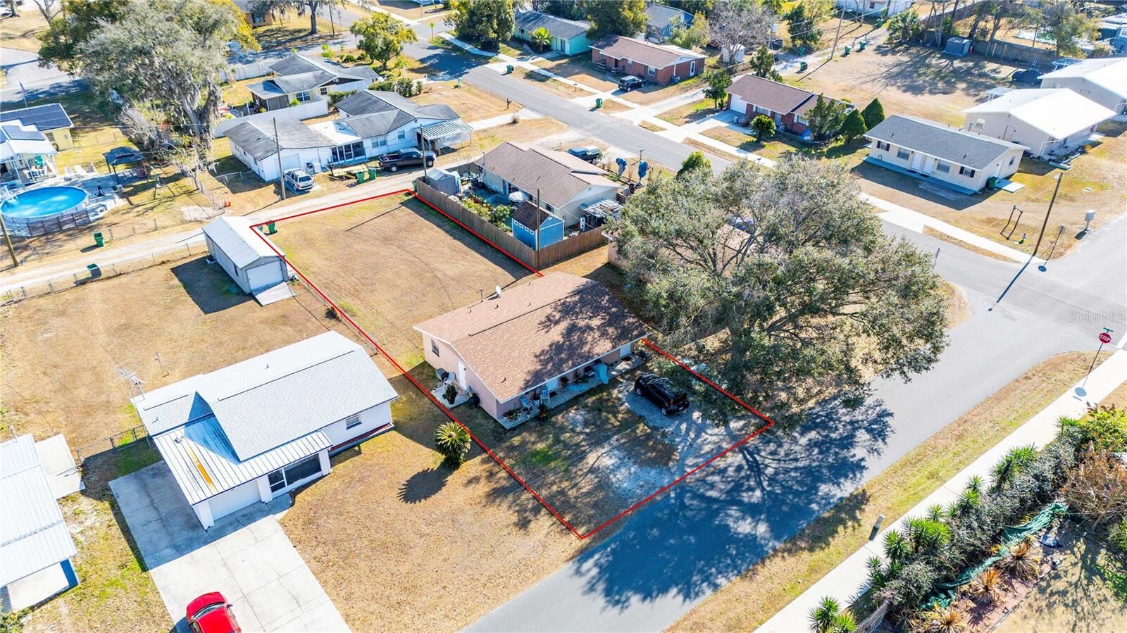 Property Photo:  5910 10 Th Street  FL 33542 