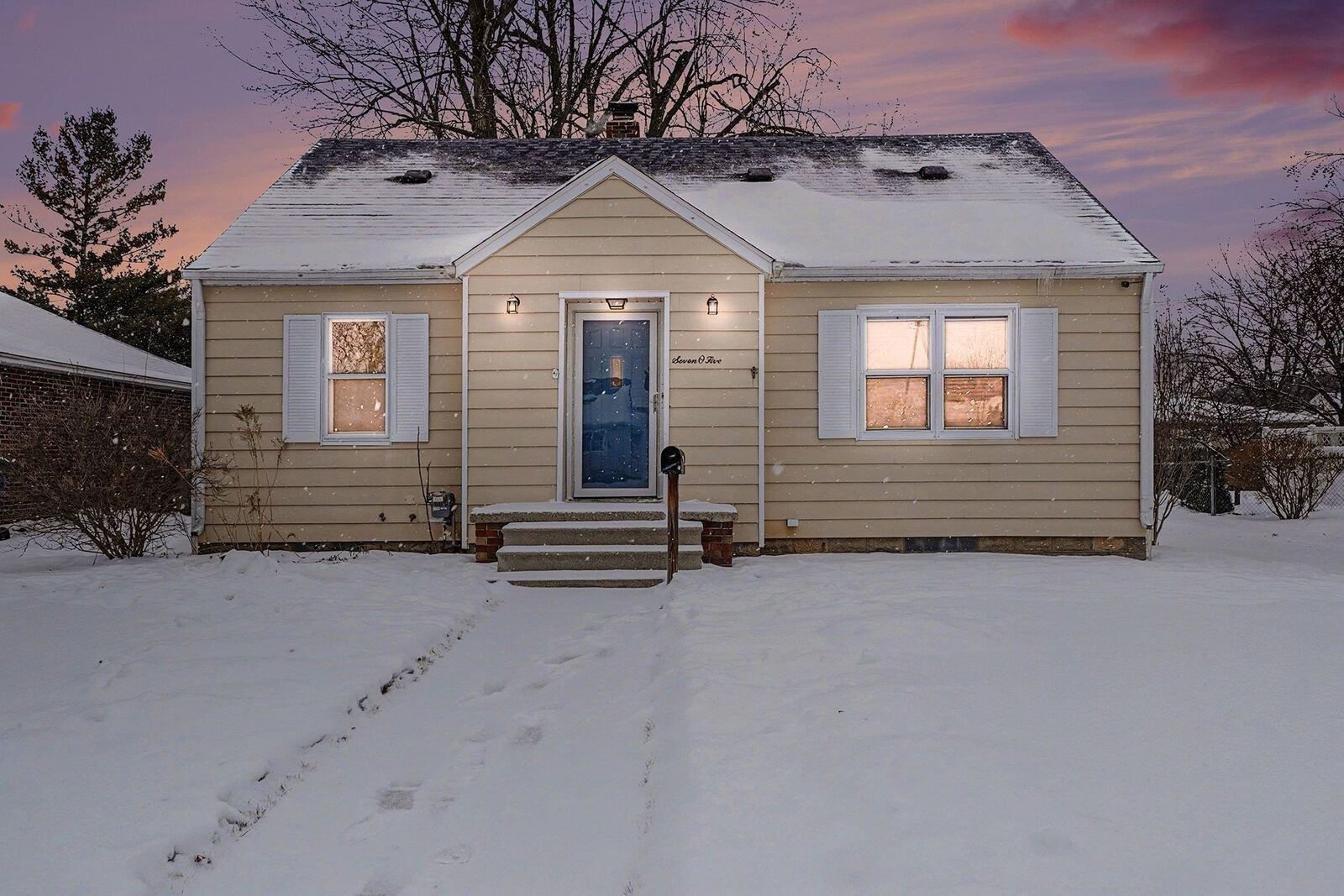 Property Photo: 705 S Hampton Street MI 48708