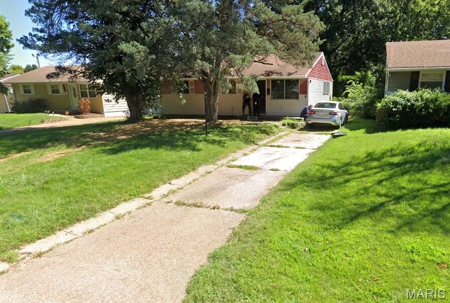 Property Photo:  10536 Durness Drive  MO 63137 