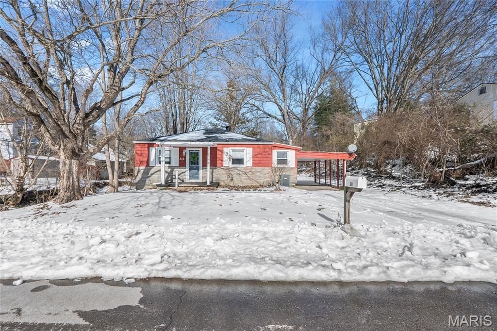 Property Photo:  510 Johnson Street  MO 63701 