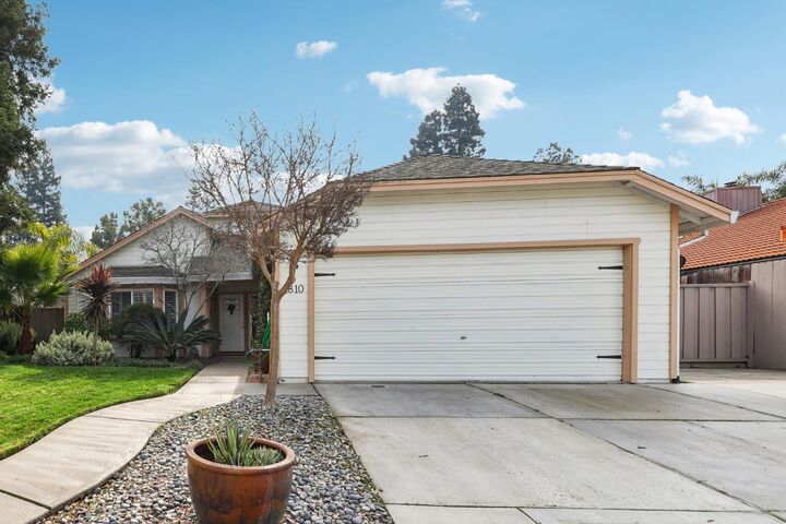 Property Photo:  1810 Azurite Way  CA 95833 
