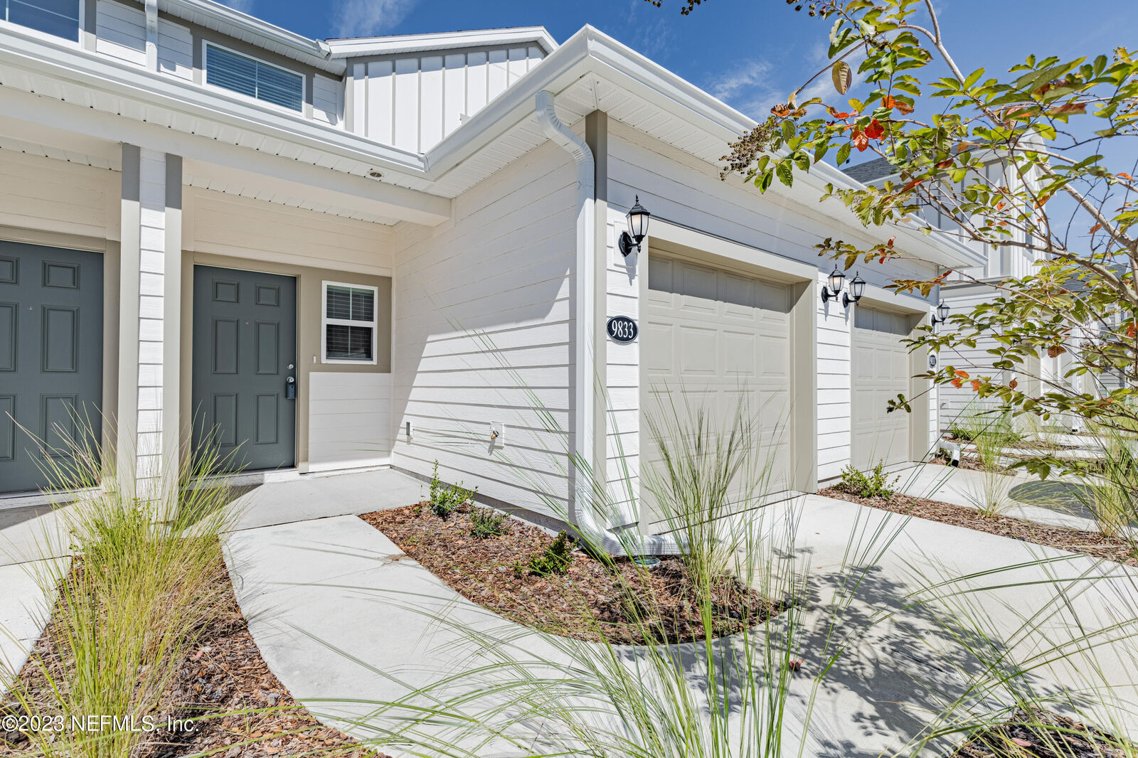 Property Photo:  9833 Fiddleback Lane  FL 32222 