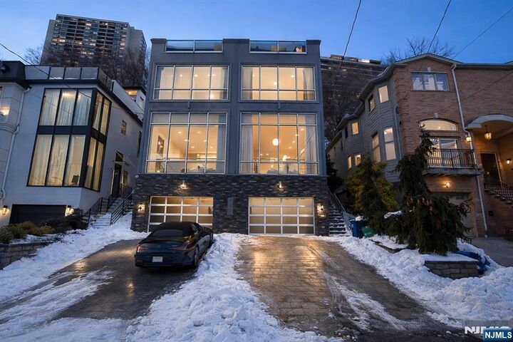 Property Photo:  760 Undercliff B  NJ 07020 