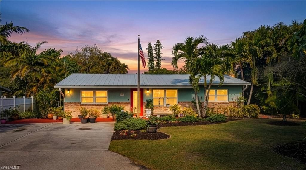 Property Photo:  27101/111 Orange Court Dr  FL 34135 